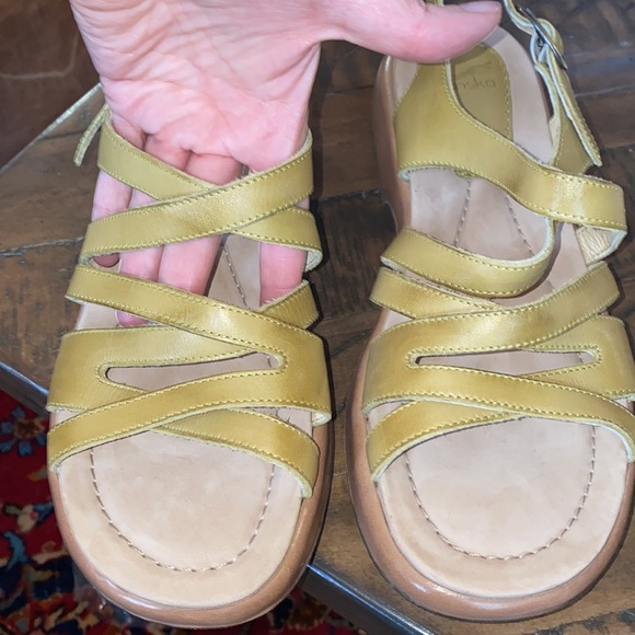 Dansko Women's Leather Strappy Sandal Wedge- 41 - Picture 2 of 7